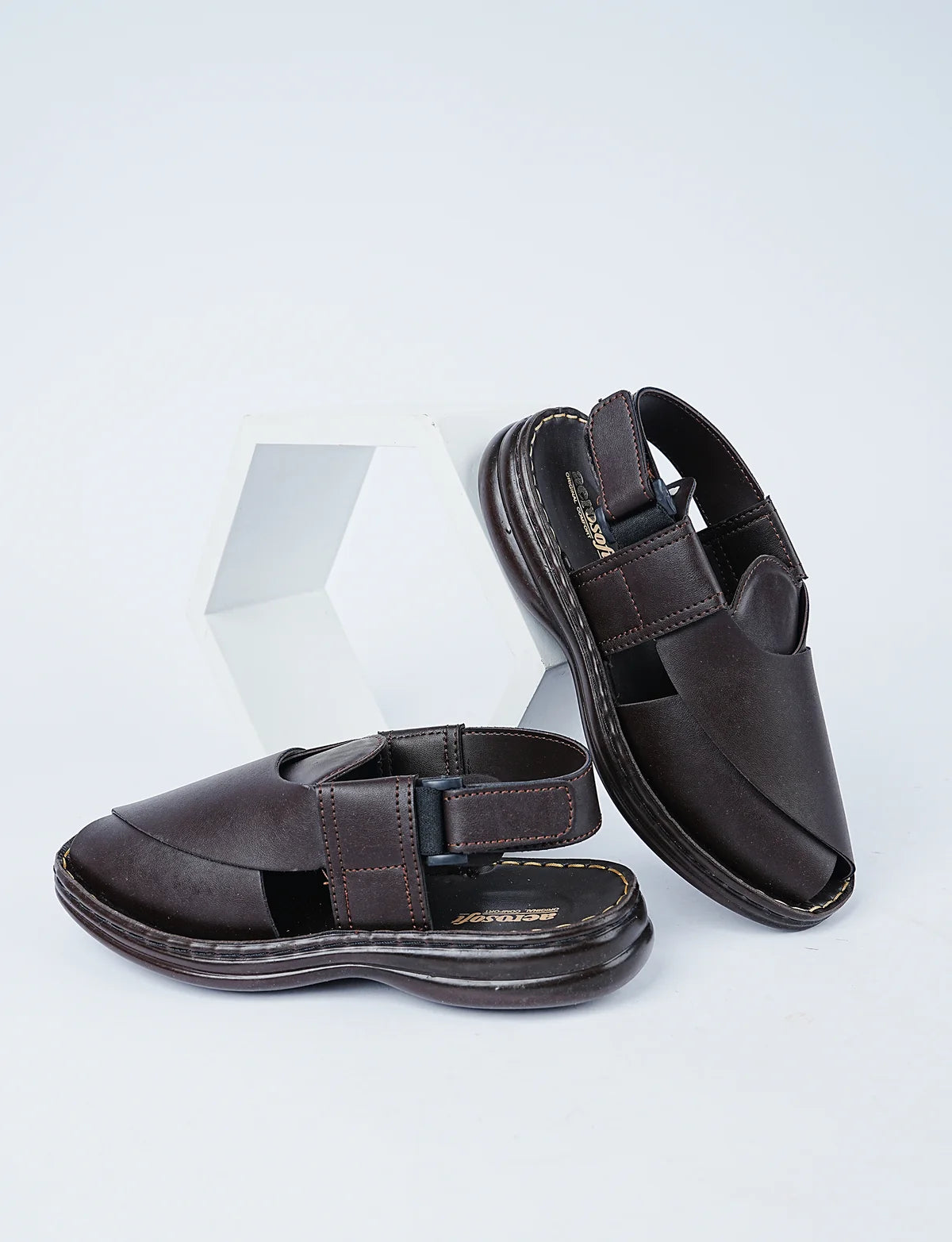 MEN PESHAWARI P0808 BROWN